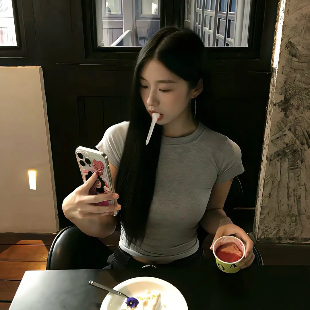 湖泊上的日出